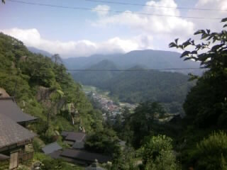 1015段上ったあとの風景