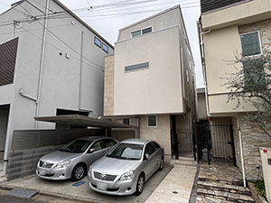 平町2丁目 パティオを囲み光射し込む家